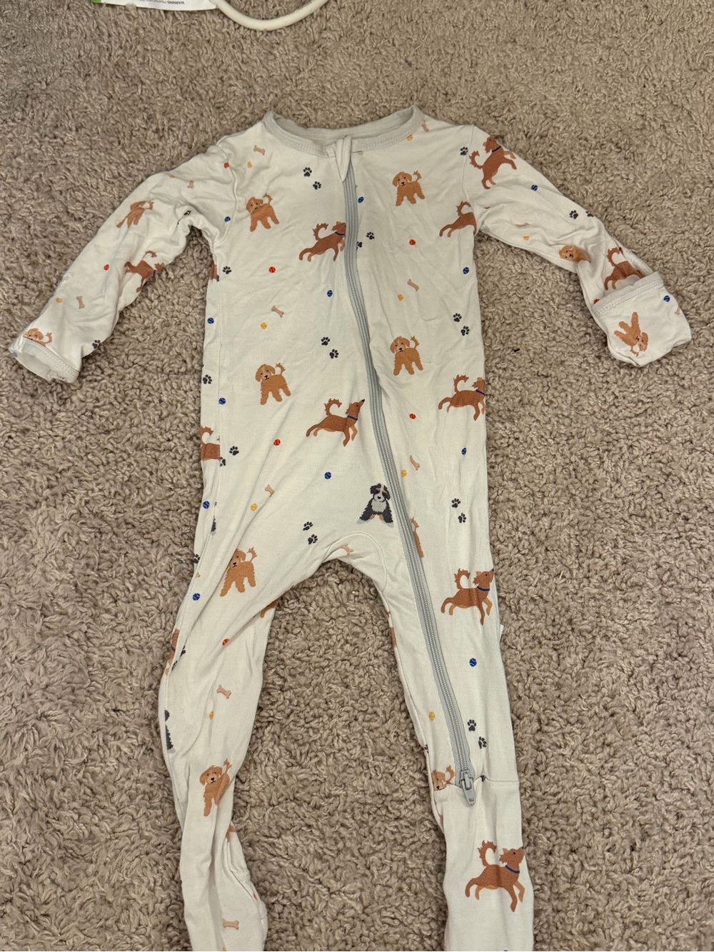 Bamboo 6-9 months sleeper cream with puppy dogs